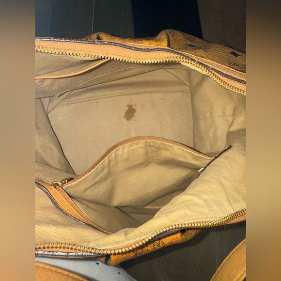 ✨ Authentic ✨ MCM - Picture 8 of 15